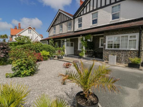 18 Tyn Celyn, Llandudno